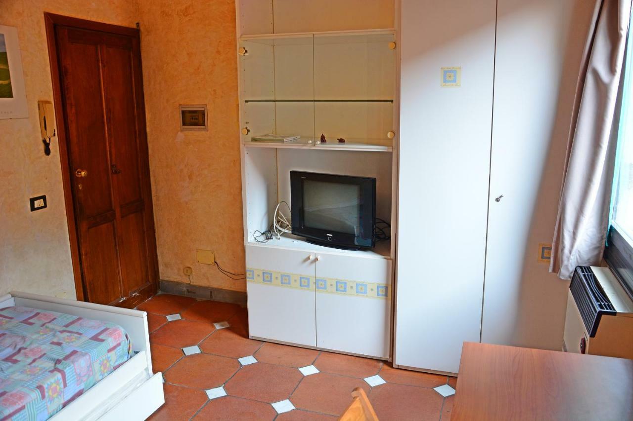 Alessandro'S Small Apartment Firenze Esterno foto
